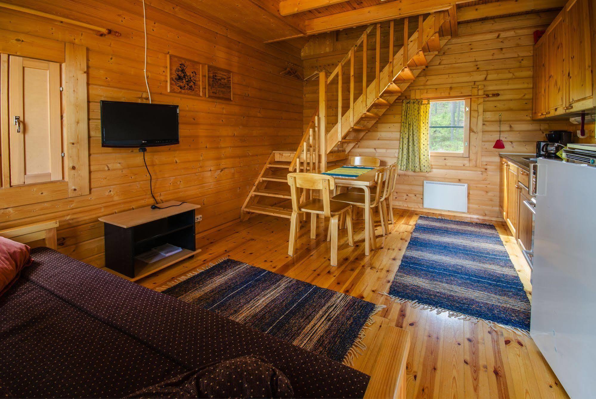 Ahvenlampi Camping Saarijärvi Exteriör bild