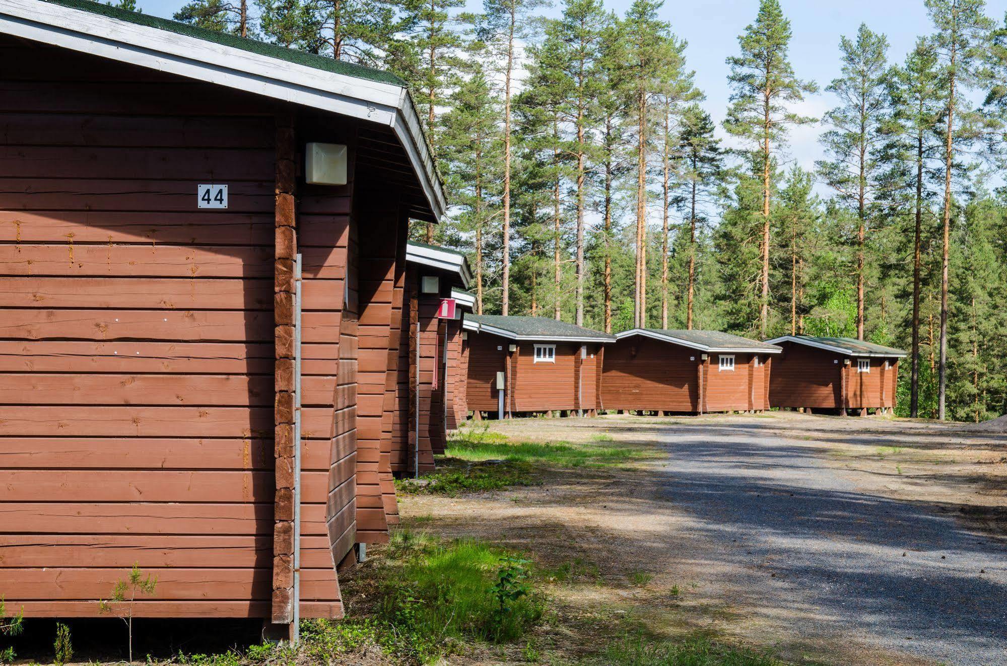 Ahvenlampi Camping Saarijärvi Exteriör bild