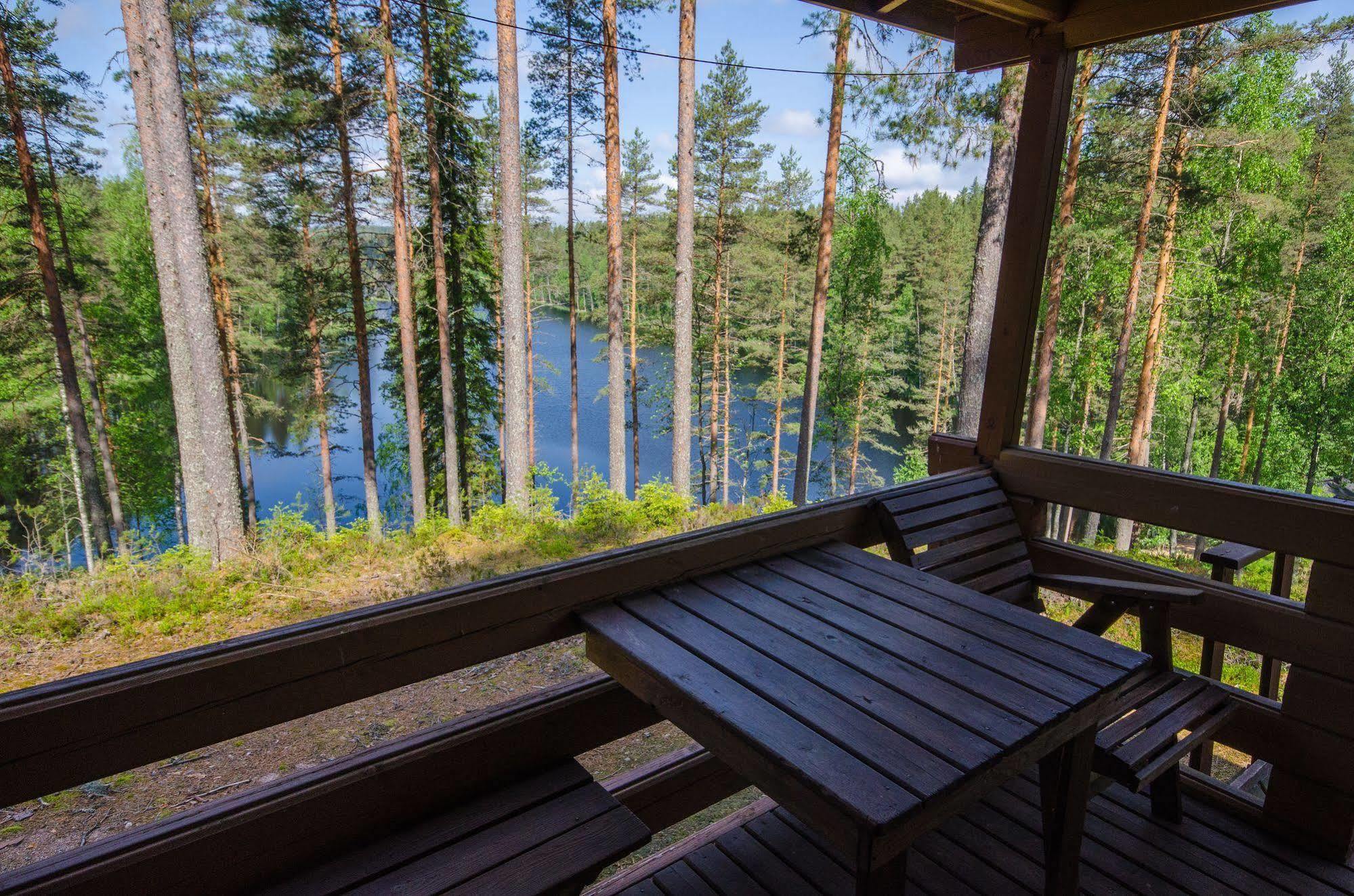 Ahvenlampi Camping Saarijärvi Exteriör bild